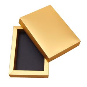 Luksusowe papierowe pudełko z wiekiem 143 x 200 x 30 mm - złoty/czarny 360 g/m2 MODEL 001